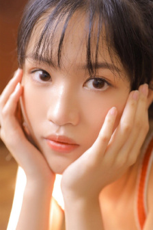 《与我同眠》电影